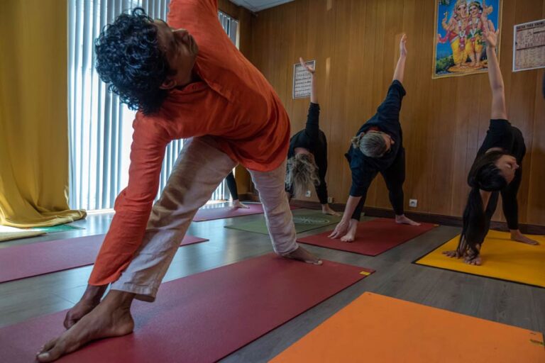 Prof de Yoga à Grenoble